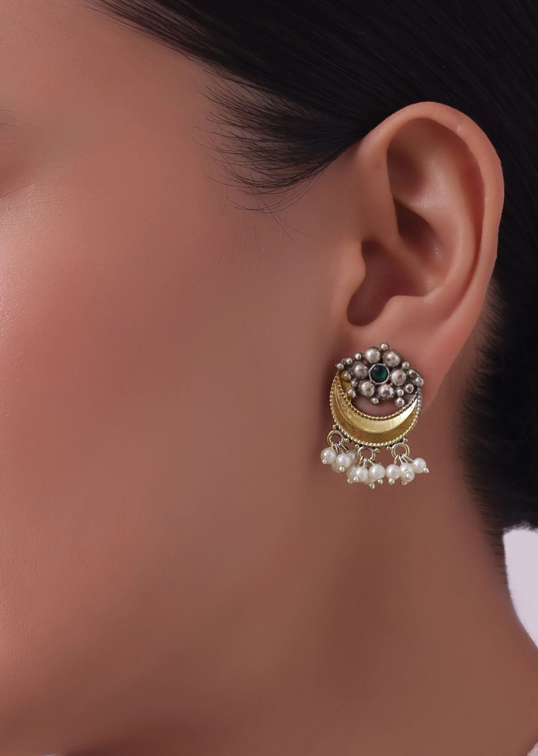 Two Tone Oxidised Necklace And Earrings Set With Pearls - Image 5