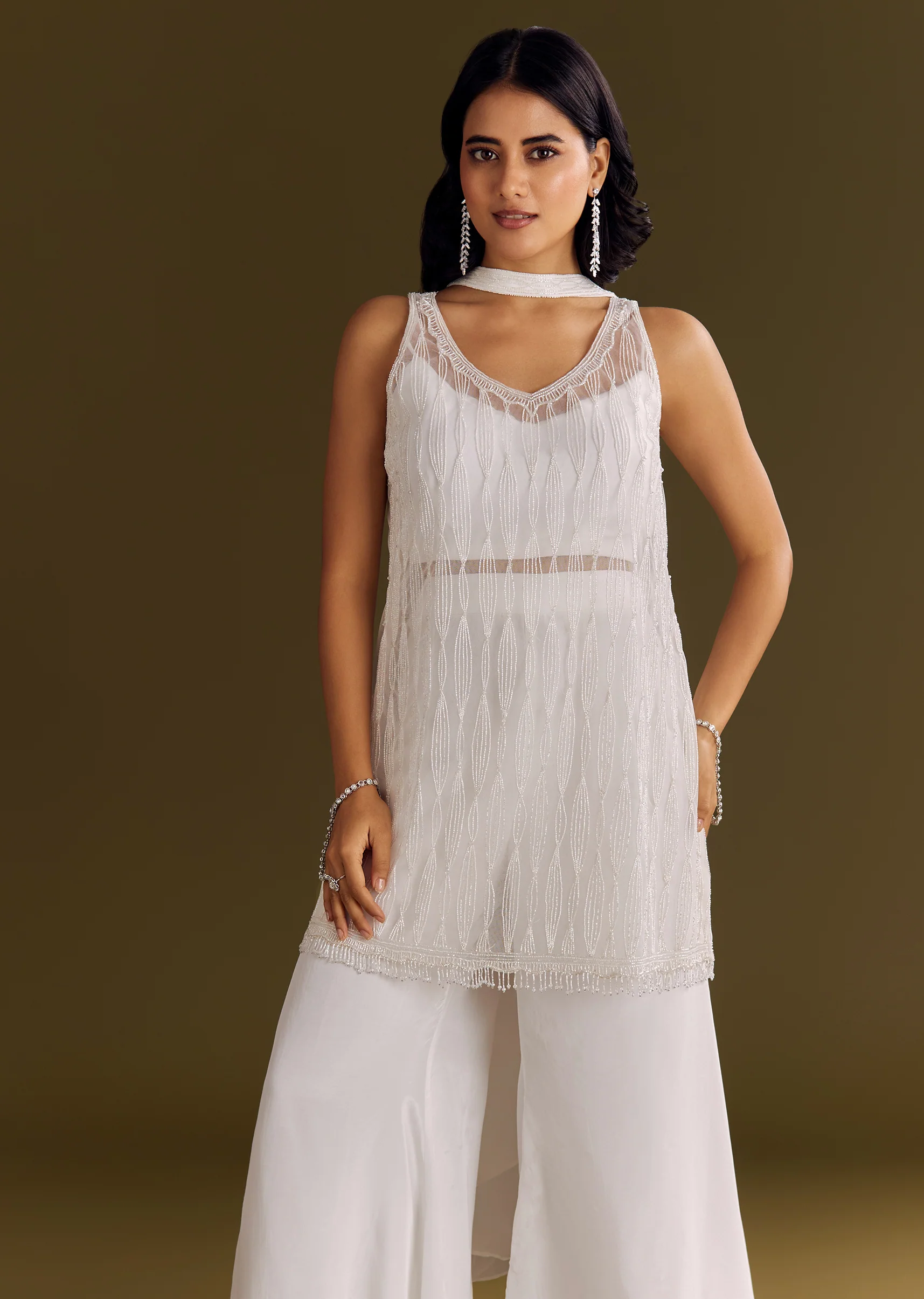White Crepe Kurta Set With Net Choker Style Dupatta