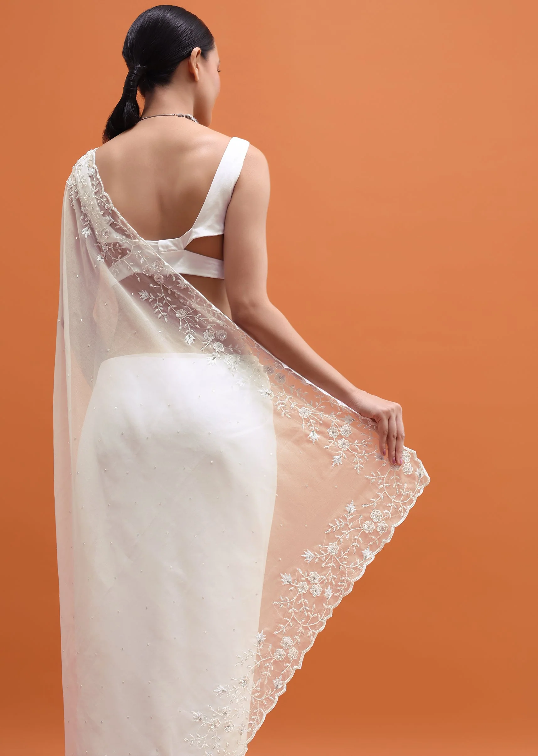 White Embroidered Organza Saree With Unstitched Blouse - Image 4