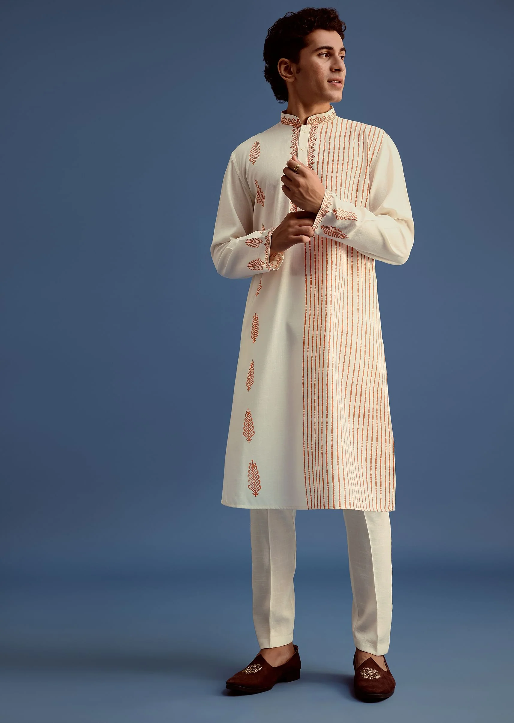 White Hand Block Print Kurta Set With Zari Work - Image 3