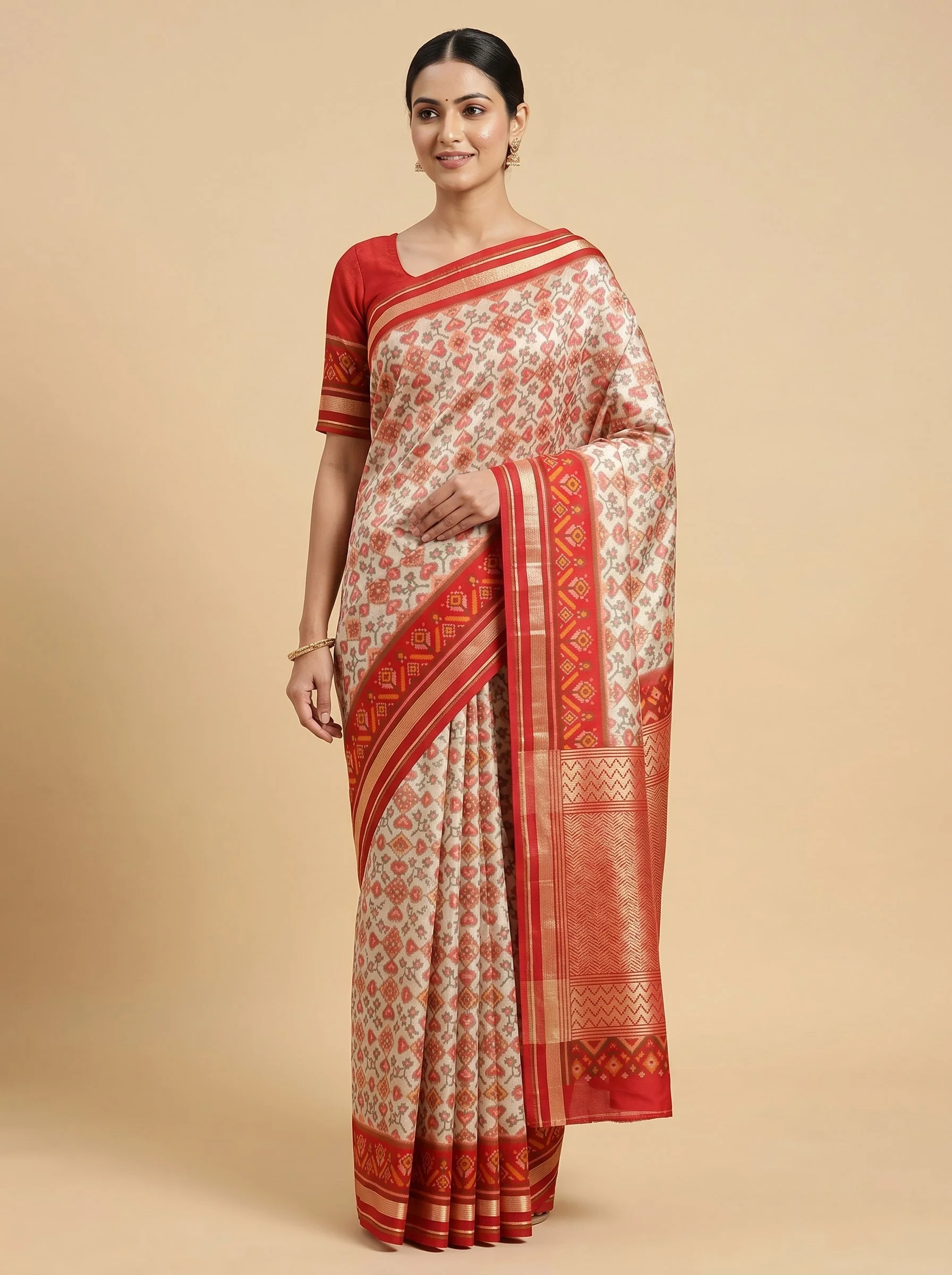 White Handloom Saree with Clean Finish
