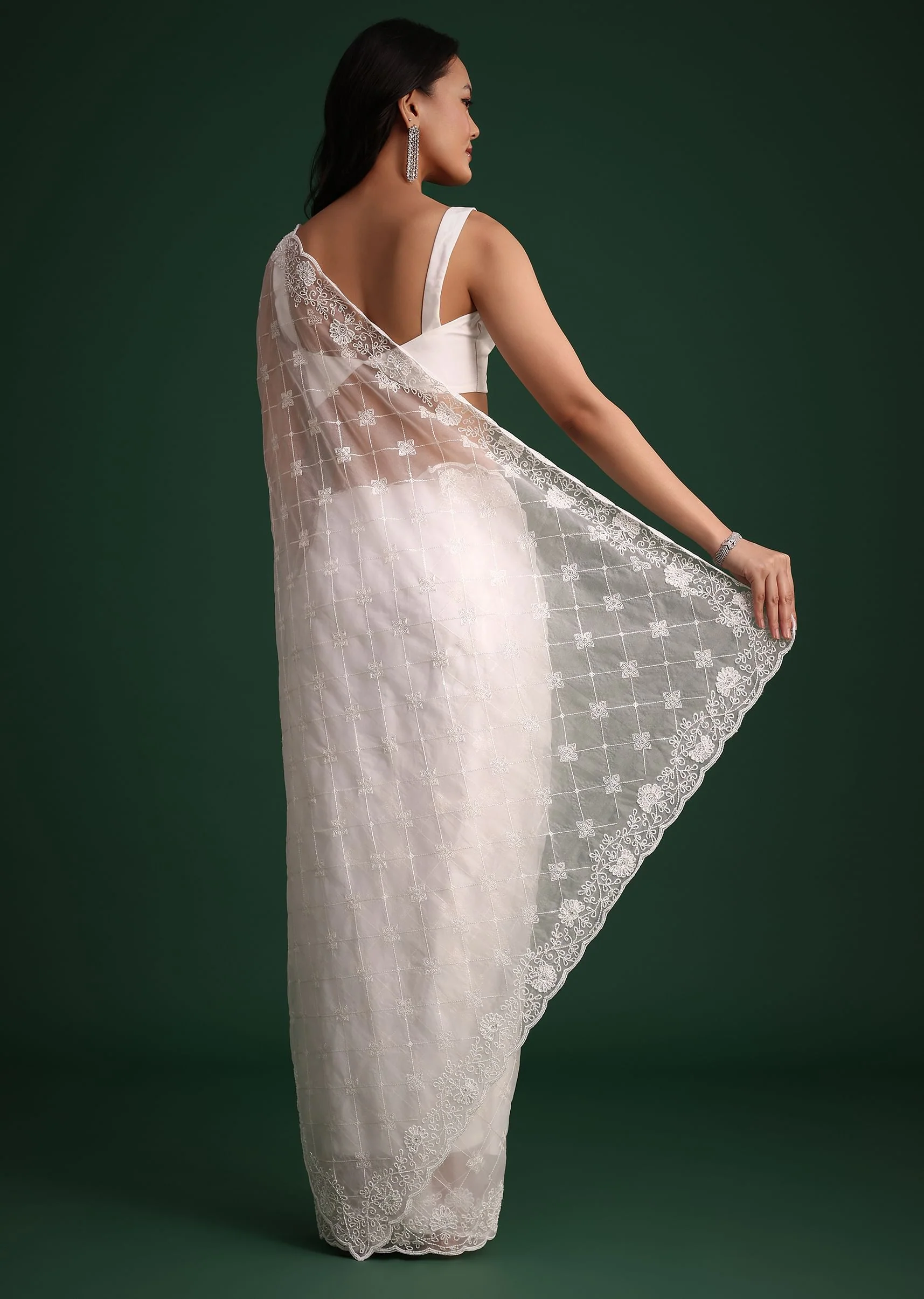 White Organza Saree With Cutdana And Sequin Embroidery - Image 6