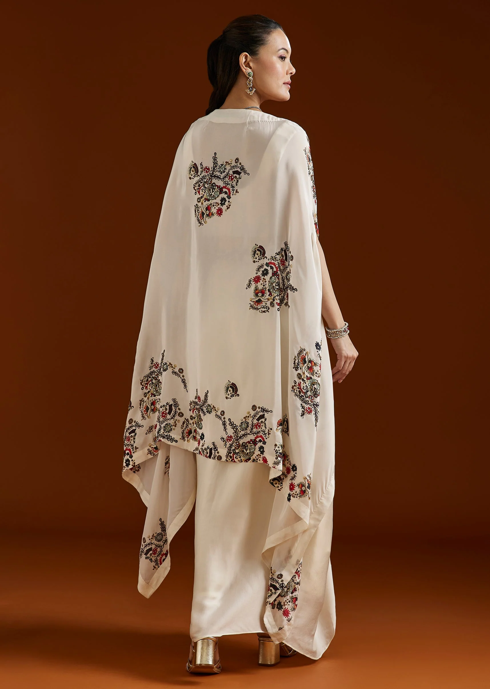 White Printed Crepe Cape Drape Skirt Set - Image 5