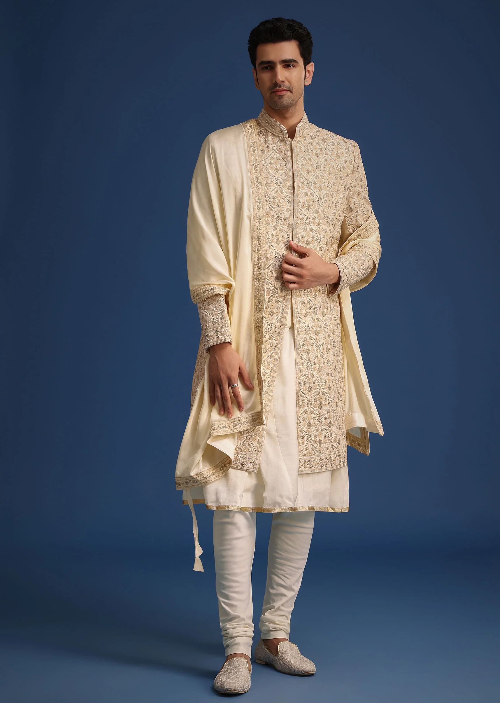 White Silk Zari Work Sherwani Set With Dupatta - Image 3